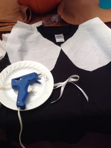 pilgrim and hot glue